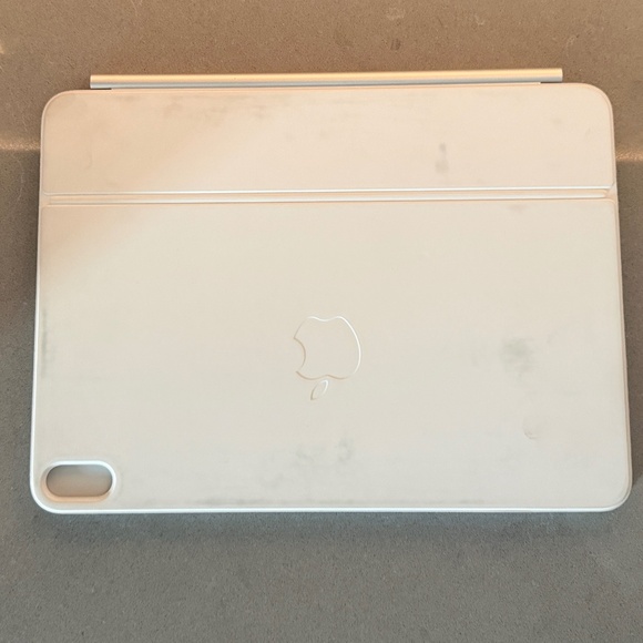 Magic Keyboard for iPad Pro 11‑inch (M3) - US English - White (USED) - Picture 2 of 3